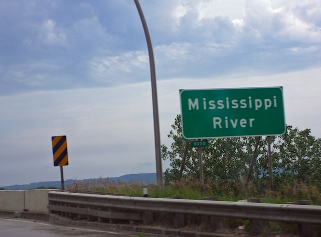 IMGP8251-mississipi river