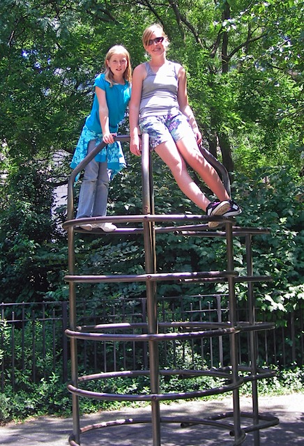 IMGP8818-MJ on playground